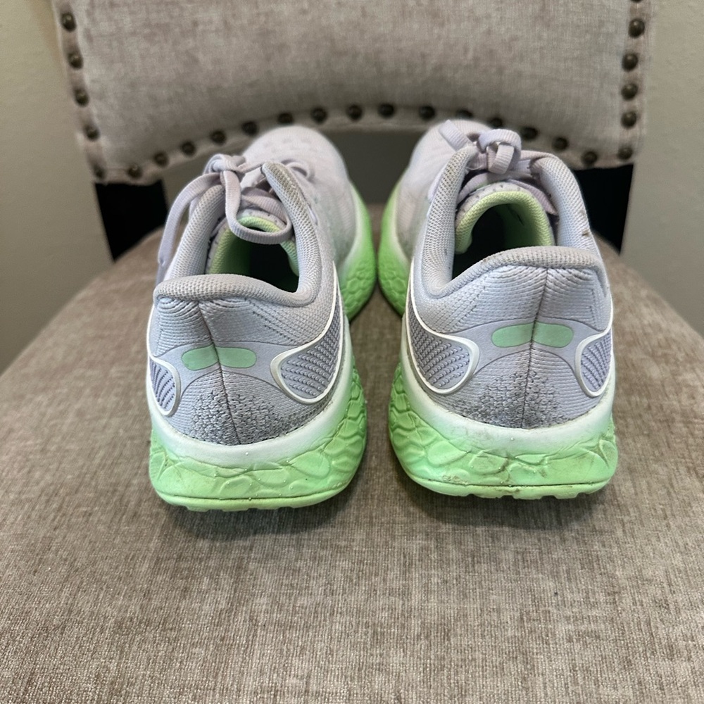 New Balance Running Shoes Fresh Foam 1080, Women Size 9 - Picture 4 of 8
